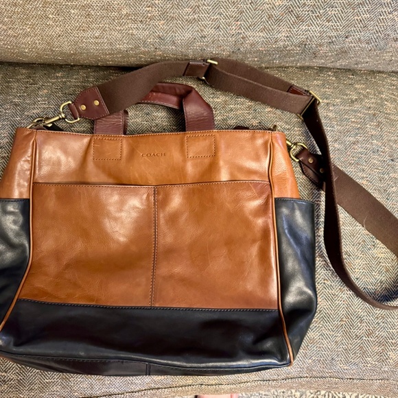 COACH Weekend Tote, Brown Leather with Side Pockets (Authentic Pre-Owned) - Picture 6 of 14